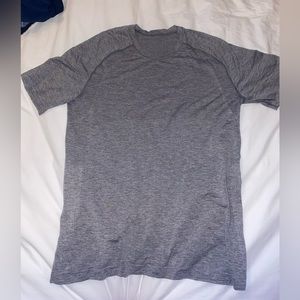 Lululemon short sleeve tee